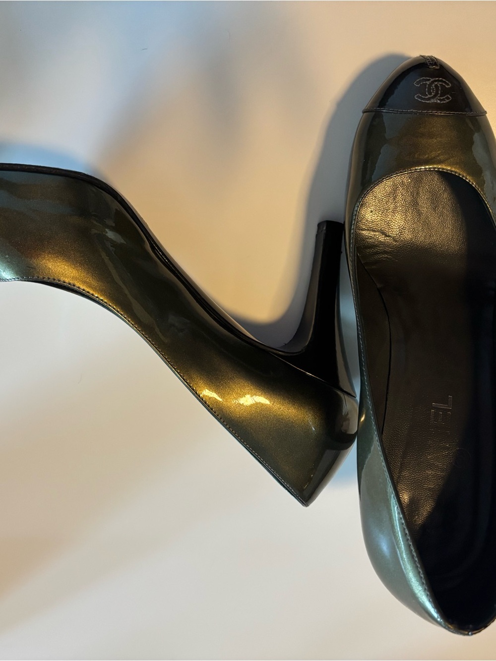 Chanel Green & Black Pumps - Picture 2 of 6